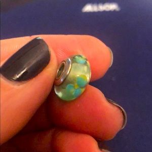 Pandora teal green Flowers murano retired charm